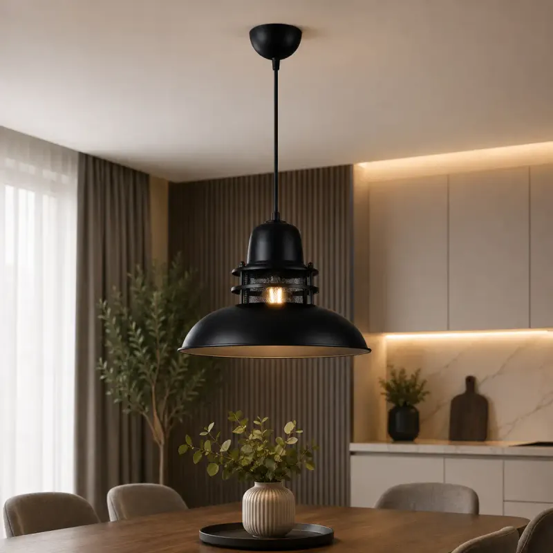 Pendul cu un glob negru-auriu ro11368