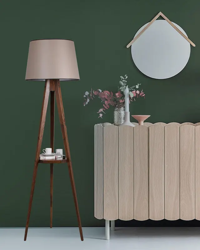 Lampadar Sehbali, Nuc - Nuc