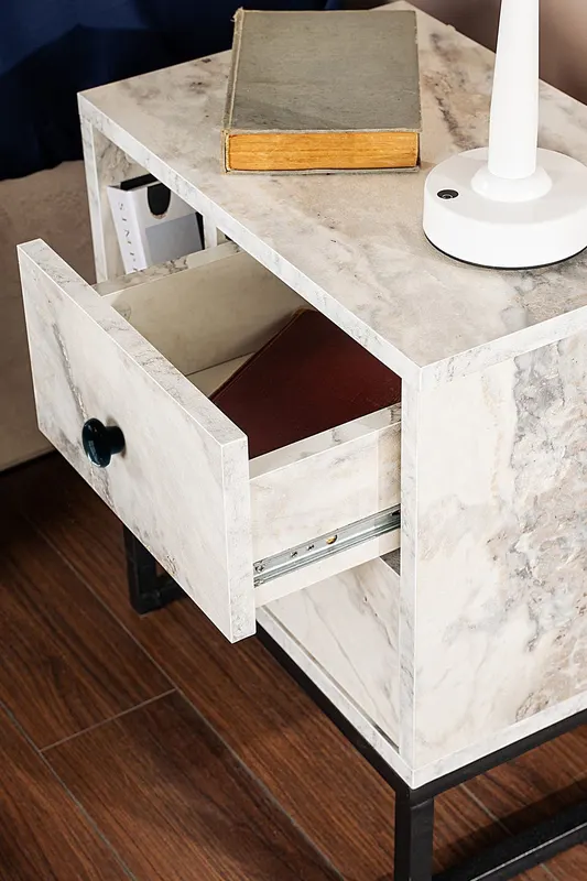 Noptieră Glimmer - Fressia, Diverse culori, 45x30x50 cm - Freesia marble - Negru