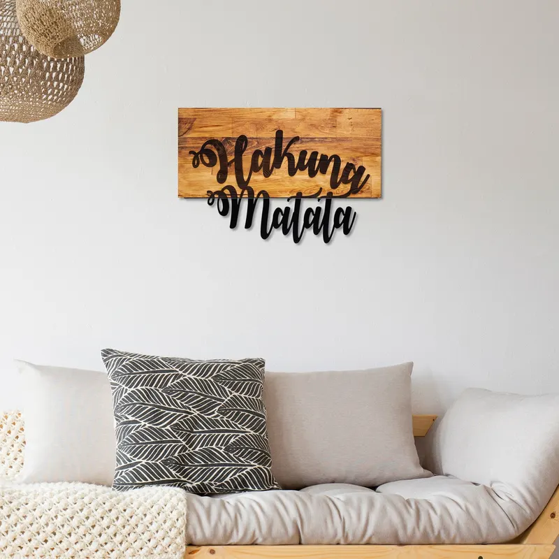 Decorațiune de perete din lemn Hakuna Matata, Nuc - Negru, 58x38x3 cm - Natural - Nuc - Negru