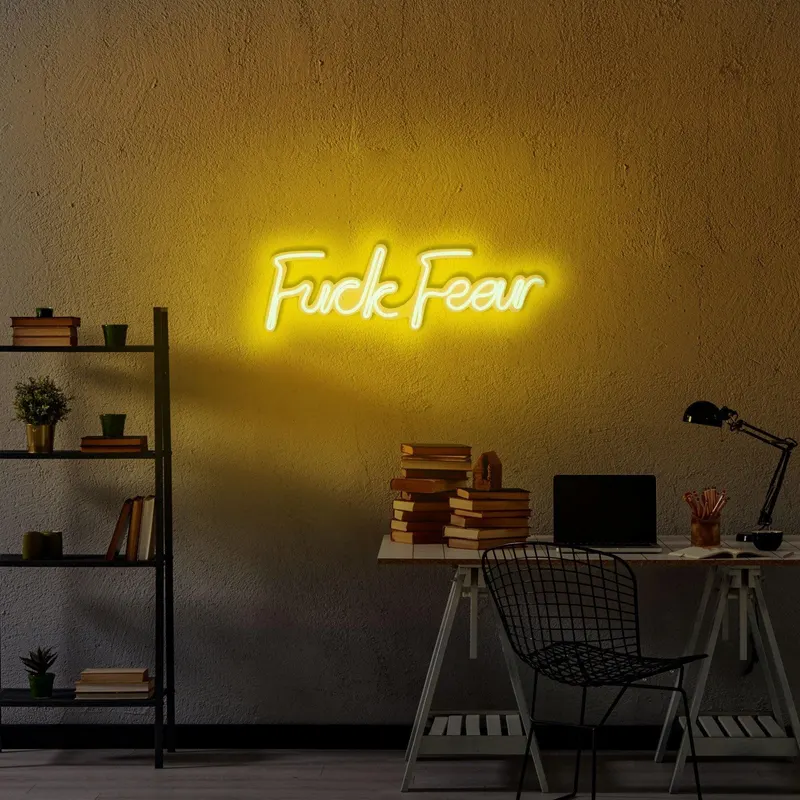 Aplica de Perete Neon Fuck Fear - Galben