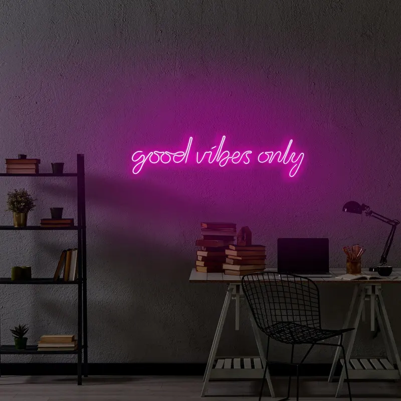 Aplica de Perete Neon Good Vibes Only - Roz
