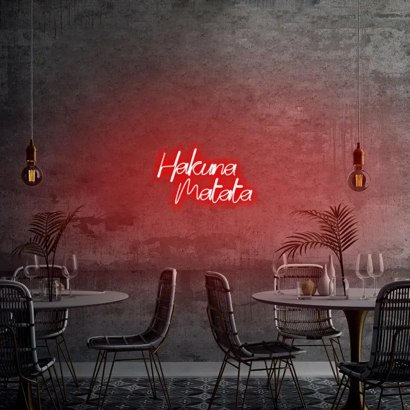 Aplica de Perete Neon Hakuna Matata - Rosu