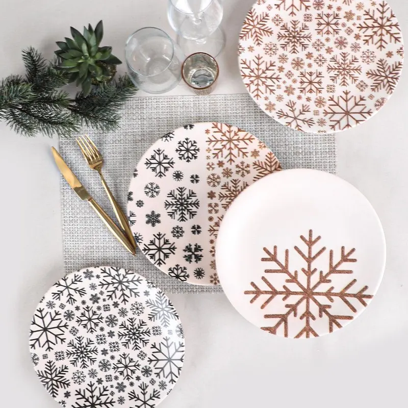 Set 4 Farfurii Snowflake , Multicolor, 25 cm - Multicolor