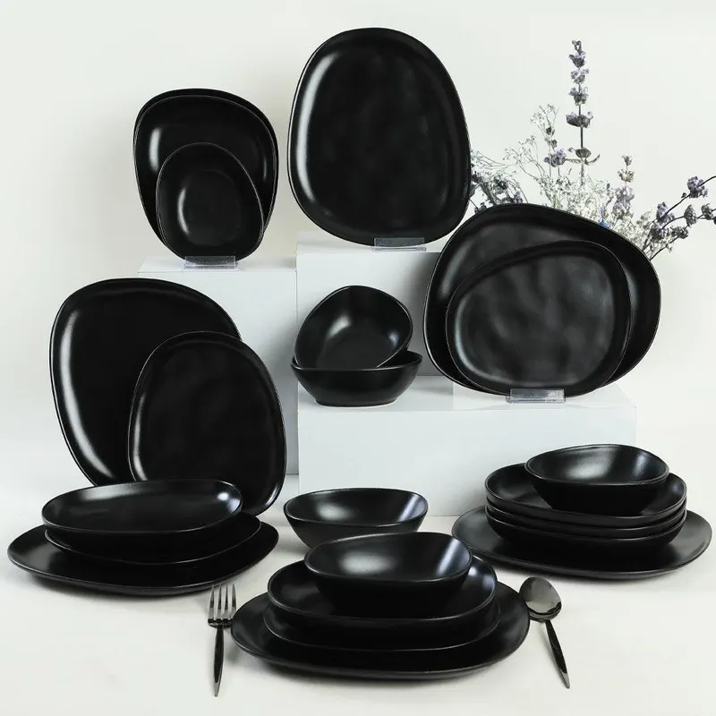 Set de cină din ceramică, Negru, 30 cm - Negru