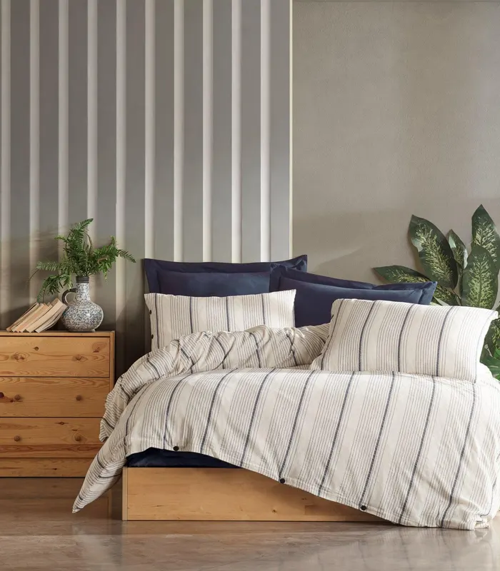 Set lenjerie de pat dublă Avva, Diverse culori, 200x220 cm - Albastru închis - Alb