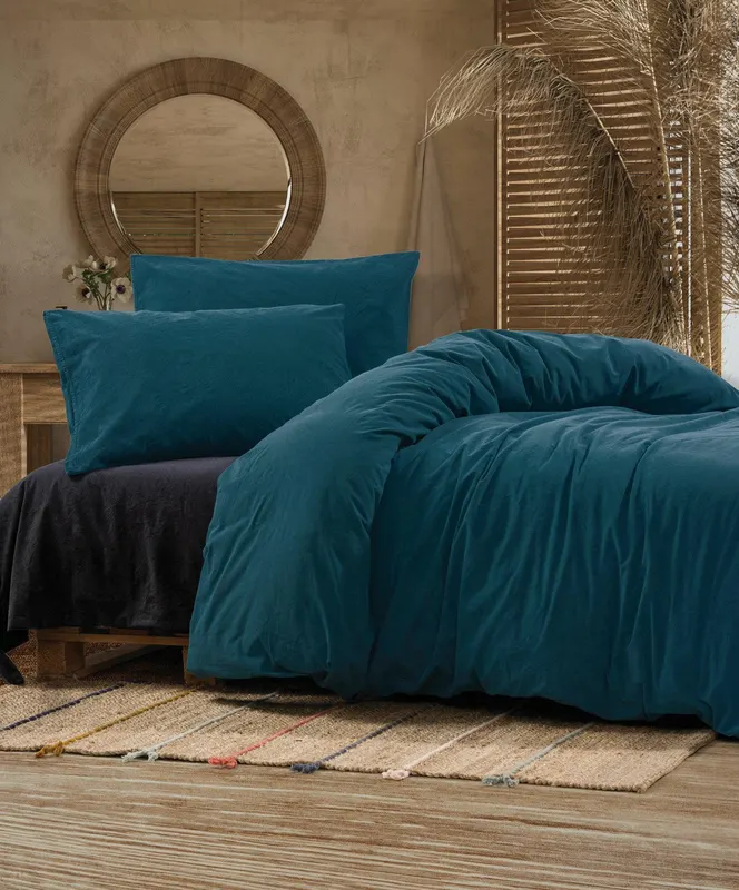 Set lenjerie de pat dublă Crash, Diverse culori, 240x260 cm - Albastru petrol - Negru