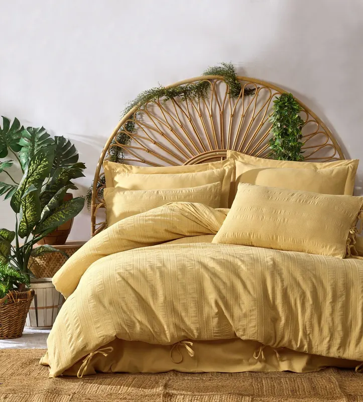 Set lenjerie de pat dublă Lucca, Diverse culori, 240x260 cm - Galben