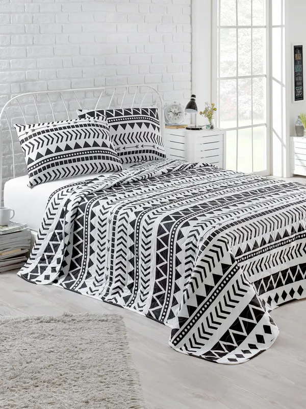 Set Lenjerie Artec, Negru - Alb, Diverse configurații, Diverse dimensiuni - 3 bucăți / 200x220 cm