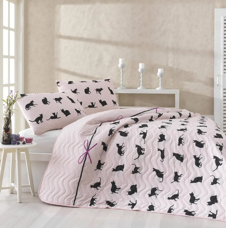 Set Lenjerie Cats, Pudră - Negru - Fucsia, Diverse dimensiuni - 200x220 cm