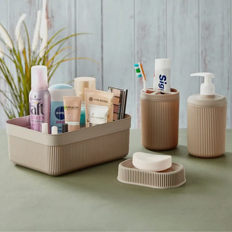 Set de baie Alesta, Diverse culori, Diverse configurații, Diverse dimensiuni - Bej / 4 bucăți / 23x17x9 cm