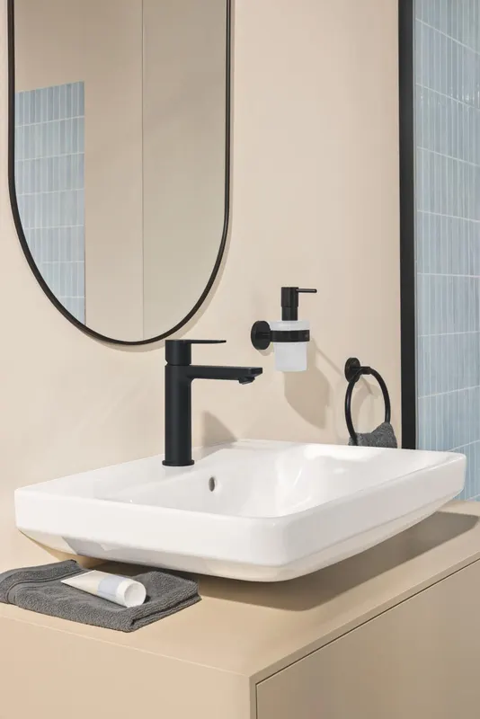 Baterie lavoar Grohe 231062431, Lineare, tip comanda monocomanda, marime m, tip instalare pe lavoar, negru
