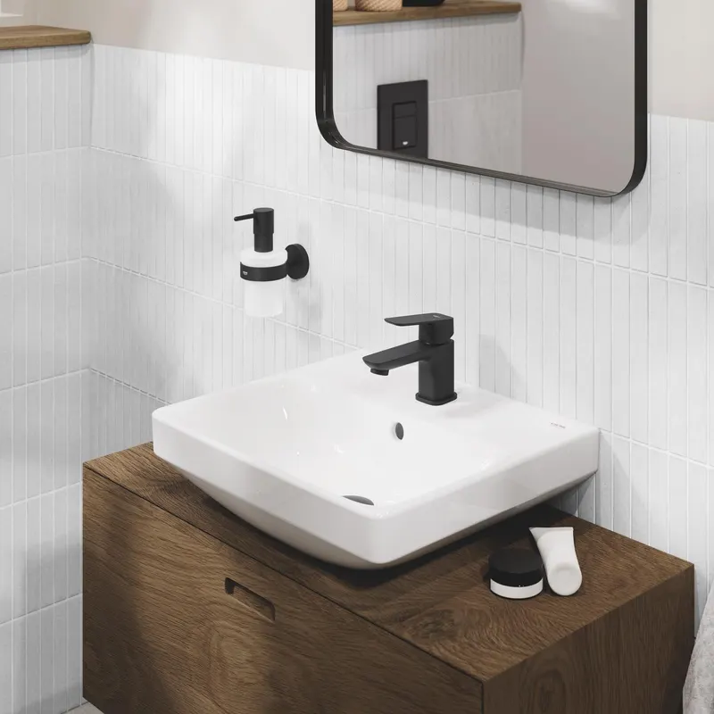 Baterie lavoar Grohe 1016932430, Cubeo, tip comanda monocomanda, marime xs, tip instalare pe lavoar, negru