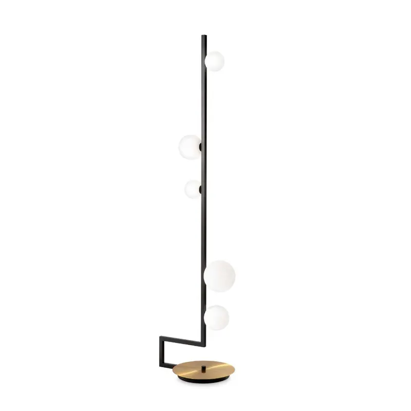 Lampadar MAKOTO